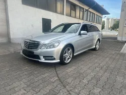 Silber Gebraucht 2011 Mercedes E50 AMG Limousine | 7.990 €