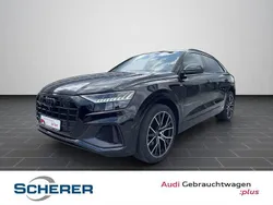 Mythosschwarz metallic (metallic) Gebraucht 2023 Audi Q8 Design SUV | 77.880 € (Teuer)