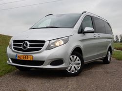 Silber Gebraucht 2017 Mercedes V200 Van / Kleinbus | 19.995 €
