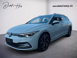 Weiß Gebraucht 2024 VW Golf VIII Style Kombi | 29.990 € (Fairer Preis)