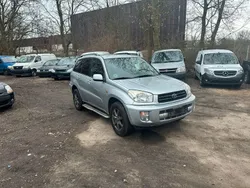 Silber Gebraucht 2001 Toyota RAV4 SUV | 3.800 € (Fairer Preis)