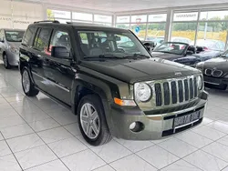 Grün Gebraucht 2009 Jeep Patriot SUV | 10.990 €