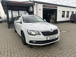 Weiß Gebraucht 2015 Skoda Superb Exclusive Limousine | 10.490 € (Fairer Preis)