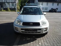 Silber Gebraucht 2003 Toyota RAV4 SUV | 6.999 € (Etwas zu teuer)