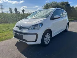 Weiß Gebraucht 2019 VW up! Kleinwagen | 6.480 € (Guter Preis)