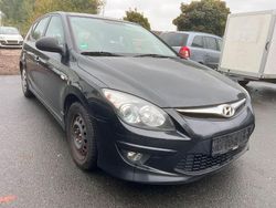 Schwarz Gebraucht 2011 Hyundai i30 Edition Kleinwagen | 1.690 €