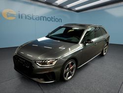 Grau Gebraucht 2024 Audi A4 Kombi | 48.449 €