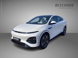 Weiß (arctic white) Neu 2025 XPENG G6 AWD Performance SUV | 42.208 €