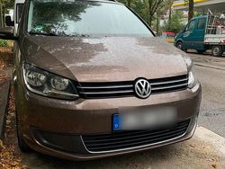 Braun Gebraucht 2011 VW Touran Van / Kleinbus | 6.000 € (Fairer Preis)