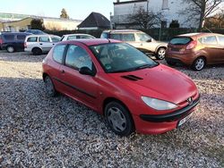 Rot Gebraucht 2002 Peugeot 206 Limousine | 999 € (Fairer Preis)
