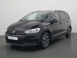 Schwarz Gebraucht 2022 VW Touran Active Van / Kleinbus | 25.490 € (Fairer Preis)