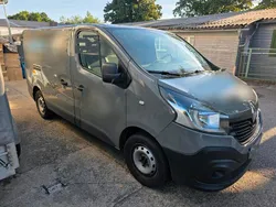 Grau Gebraucht 2019 Renault Trafic Van | 10.952 €