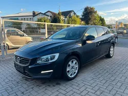 Blau Gebraucht 2015 Volvo V60 Business Edition Kombi | 6.500 € (Superpreis)