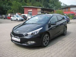 (1k) black pearl Gebraucht 2014 Kia Ceed Sportswagon Platinum Kombi | 13.000 € (Teuer)