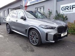 Grau Gebraucht 2024 BMW X5 M Sport SUV | 73.200 € (Guter Preis)