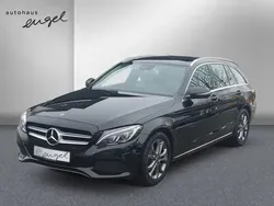 Obsidian black metallic paint Gebraucht 2018 Mercedes C200 Avantgarde Kombi | 23.385 € (Fairer Preis)