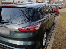 Grau Gebraucht 2016 Ford S-MAX Van / Kleinbus | 17.599 € (Teuer)