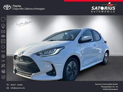Weiß Neu 2025 Toyota Yaris Hybrid Limousine | 29.030 € (Teuer)