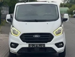 Weiß Gebraucht 2020 Ford Transit Custom Trend Van / Kleinbus | 10.950 €