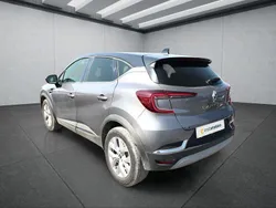 Grau Gebraucht 2022 Renault Captur SUV | 20.799 € (Fairer Preis)