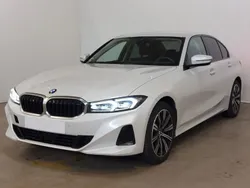 Mineralweiß metallic Gebraucht 2023 BMW 320 Sport Line Limousine | 37.900 € (Fairer Preis)