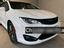 Weiß Gebraucht 2020 Chrysler Pacifica Touring SUV | 27.200 € (Fairer Preis)