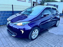 Heidelbeerlila Gebraucht 2018 Renault Zoe Bose Edition Kleinwagen | 9.499 € (Teuer)
