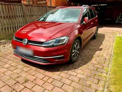 Rot Gebraucht 2019 VW Golf VII IQ Drive Kombi | 16.999 € (Guter Preis)