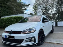 Weiß Gebraucht 2017 VW Golf VII GTI Limousine | 23.490 € (Teuer)