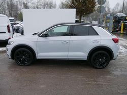 White silver white silver Gebraucht 2021 VW T-Roc United SUV | 23.653 € (Fairer Preis)