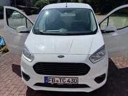 Weiß Gebraucht 2021 Ford Courier Van / Kleinbus | 11.750 € (Guter Preis)