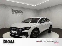 Gletscherweiß metallic Gebraucht 2024 Audi Q4 Sportback e-tron Ambiente SUV | 55.700 € (Guter Preis)