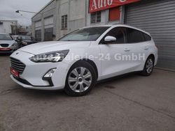 Weiß Gebraucht 2020 Ford Focus Cool & Connect Kombi | 9.499 € (Superpreis)