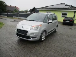 Grau Gebraucht 2010 Citroën C3 Picasso Exclusive Van / Kleinbus | 2.999 € (Fairer Preis)