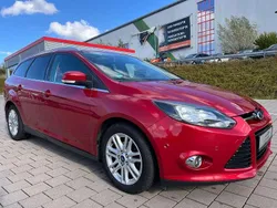 Rot Gebraucht 2014 Ford Focus Titanium Kombi | 3.499 € (Guter Preis)