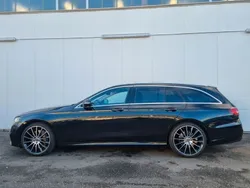 Obsidianschwarz metalliclack Gebraucht 2020 Mercedes E400 AMG Kombi | 27.900 € (Guter Preis)