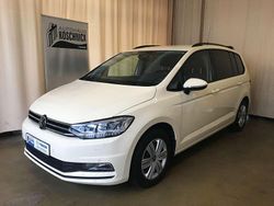 Hellelfenbein Gebraucht 2024 VW Touran Van / Kleinbus | 24.999 € (Guter Preis)