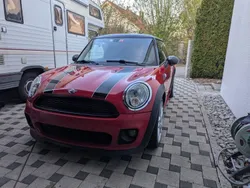 Rot Gebraucht 2009 Mini John Cooper Works Kleinwagen | 4.200 € (Etwas zu teuer)