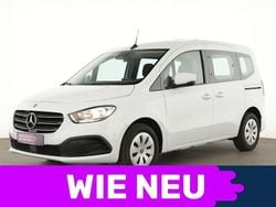 Weiß Gebraucht 2023 Mercedes T180 Van / Kleinbus | 24.649 € (Guter Preis)