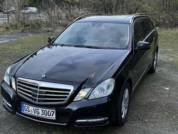 Schwarz Gebraucht 2011 Mercedes E220 Kombi | 8.500 € (Fairer Preis)