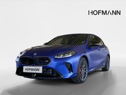 Blau Neu 2025 BMW M135 M Sport Kleinwagen | 59.750 € (Teuer)