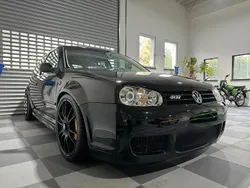 Schwarz Gebraucht 2004 VW Golf IV R Kleinwagen | 34.999 €