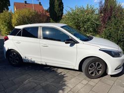 Weiß Gebraucht 2018 Hyundai i20 Active Limousine | 9.600 € (Fairer Preis)