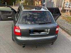Grau Gebraucht 2001 Audi A4 Sport Kombi | 4.950 €