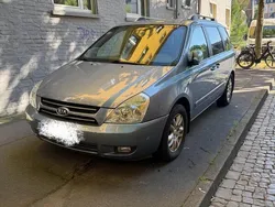 Blau Gebraucht 2007 Kia Carnival Van / Kleinbus | 2.500 €