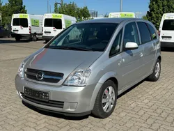 Silber Gebraucht 2005 Opel Meriva Edition Van / Kleinbus | 650 € (Superpreis)