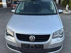 Silber Gebraucht 2010 VW Touran Freestyle Van / Kleinbus | 5.200 € (Fairer Preis)
