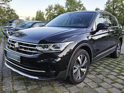 Schwarz Gebraucht 2022 VW Tiguan Elegance SUV | 27.400 € (Superpreis)