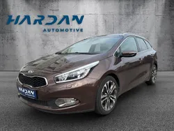 Braun Gebraucht 2012 Kia Ceed Sportswagon Spirit Kombi | 7.490 € (Etwas zu teuer)
