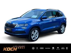 Raceblau metallic Gebraucht 2021 Skoda Karoq Style SUV | 24.930 € (Fairer Preis)